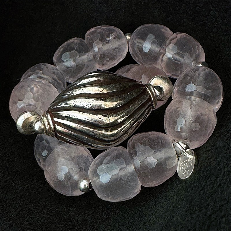 Rosenquarz Armband mit Silber | Handmade in Berlin | Exklusiver Edelsteinschmuck von buddhapearls