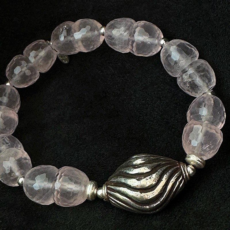 Rosenquarz Armband mit Silber | Handmade in Berlin | Exklusiver Edelsteinschmuck von buddhapearls