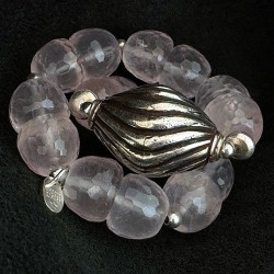 Rosenquarz Armband mit Silber | Handmade in Berlin | Exklusiver Edelsteinschmuck von buddhapearls