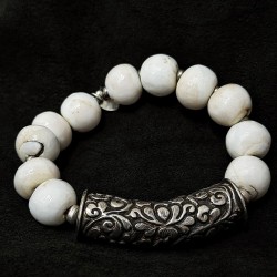 buddhapearls XXL Conch Armband mit Lotus & Silber | Studio Berlin
