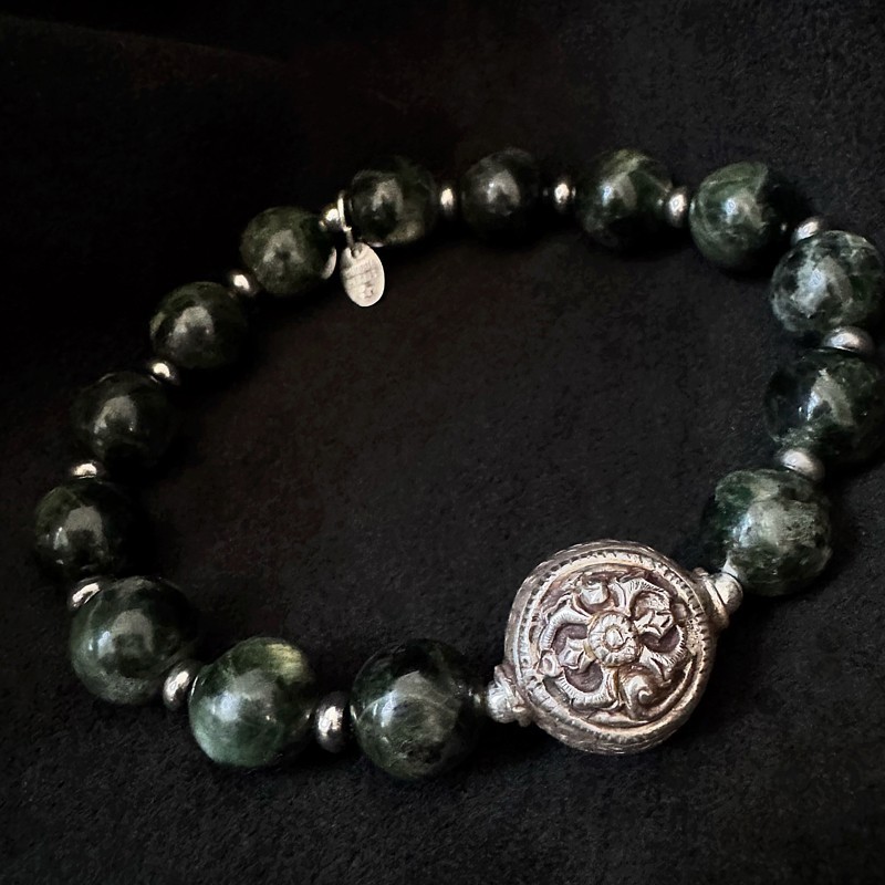 Seraphinit Armband mit tibetischer Silberperle | buddhapearls