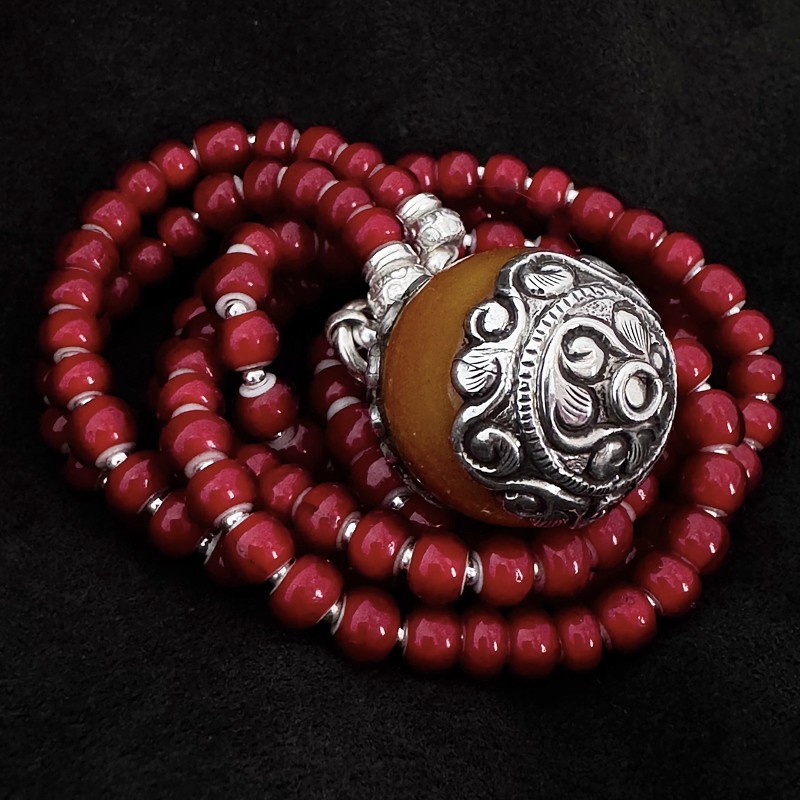 White Hearts Halskette mit Bakelit & 925 Silber | Handgefertigt | buddhapearls
