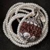 Lange Keshi-Perlenkette mit Rudraksha & Silber | buddhapearls