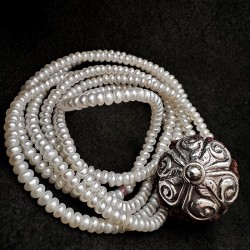 Lange Keshi-Perlenkette mit Rudraksha & Silber | buddhapearls