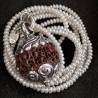 Lange Keshi-Perlenkette mit Rudraksha & Silber | buddhapearls