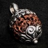 Rudraksha Anhänger & Silber | Handgefertigt in Berlin | buddhapearls